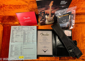 Fender Custom Shop 1962 Stratocaster Heavy Relic Faded Aged Surf Green over 3-Color Sunburst (854)