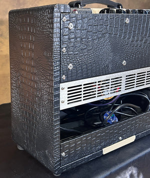Carr Super Bee 1x12 Black Croc/Cream Combo Amp