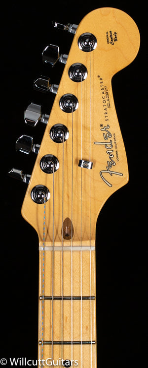 Fender Juanes Stratocaster Maple Fingerboard Luna White (177)