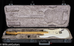 Fender Juanes Stratocaster Maple Fingerboard Luna White (177)