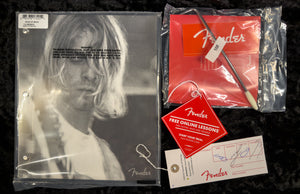 Fender Kurt Cobain Jaguar Rosewood Fingerboard 3-Color Sunburst (100)