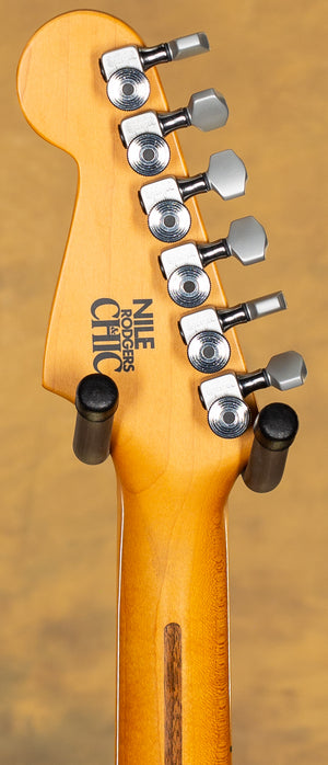 2022 Fender Nile Rodgers Signature Hitmaker Stratocaster