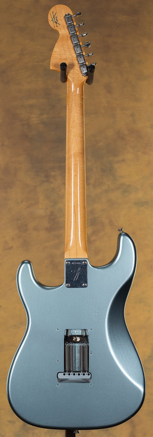 2005 Fender Custom Shop LTD 1966 Stratocaster Closet Classic Firemist Silver