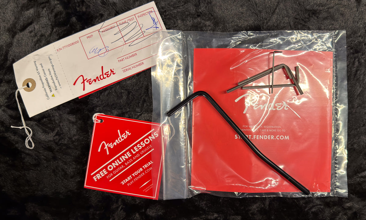 Fender Tom Morello Arm The Homeless Rosewood Fingerboard Blue Ice Metallic (348)