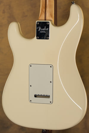 2017 Fender American Professional Stratocaster Olympic White Maple