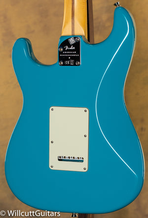 Fender American Professional II Stratocaster Miami Blue Maple