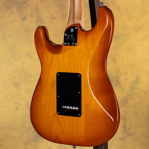 2023 Fender Limited Edition American Ultra Stratocaster Roasted Maple Honey Burst (983)