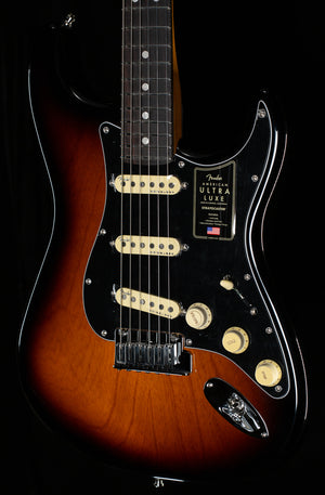 Fender American Ultra Luxe Stratocaster Rosewood Fingerboard 2-Color Sunburst (091)
