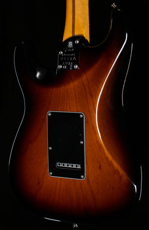 Fender American Ultra Luxe Stratocaster Rosewood Fingerboard 2-Color Sunburst (091)