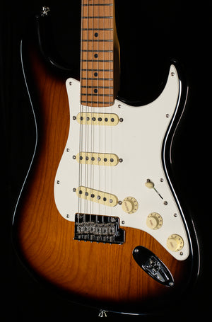 Fender American Professional II Stratocaster Roasted Maple Neck 2 Color Sunburst (016)