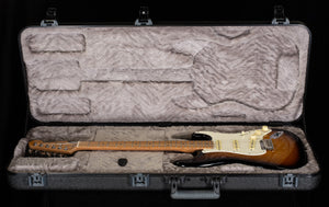 Fender American Professional II Stratocaster Roasted Maple Neck 2 Color Sunburst (016)