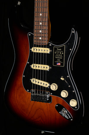 Fender American Ultra Luxe Stratocaster Rosewood Fingerboard 2-Color Sunburst (484)