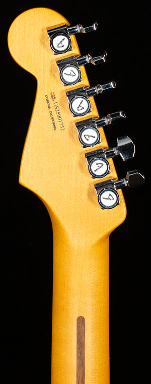 Fender American Ultra Luxe Vintage '60s Stratocaster Rosewood Fingerboard Ice Blue Metallic (752)