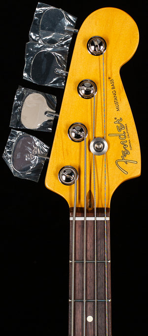 Fender American Professional Classic Mustang Bass Rosewood Fingerboard 3-Color Sunburst (456)