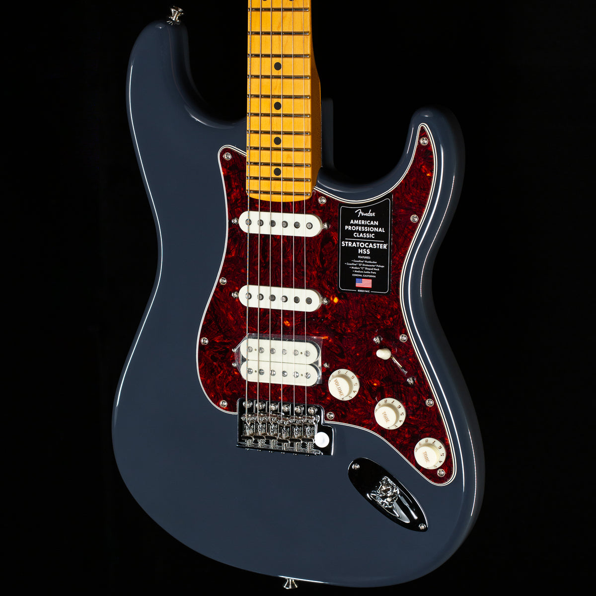 Fender American Professional Classic Stratocaster HSS Maple Fingerboard Faded Black (822)