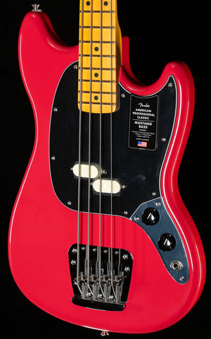 Fender American Professional Classic Mustang Bass Maple Fingerboard Faded Dakota Red (851)