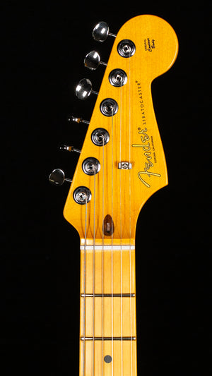 Fender Limited Edition American Professional Classic Stratocaster featuring the Fender Silent System, Maple Fingerboard, Olympic White (974)