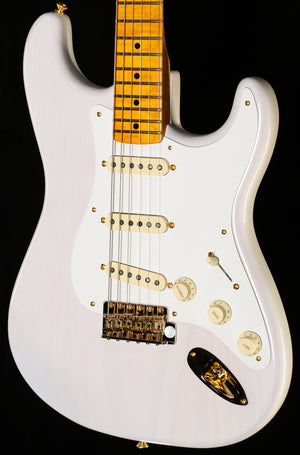 Fender Limited Edition American Vintage II 1957 Stratocaster Flame Maple Fingerboard White Blonde (976)