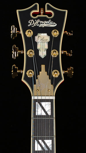 D'Angelico Deluxe Bobby Weir 3 Satin Trans Wine (368)