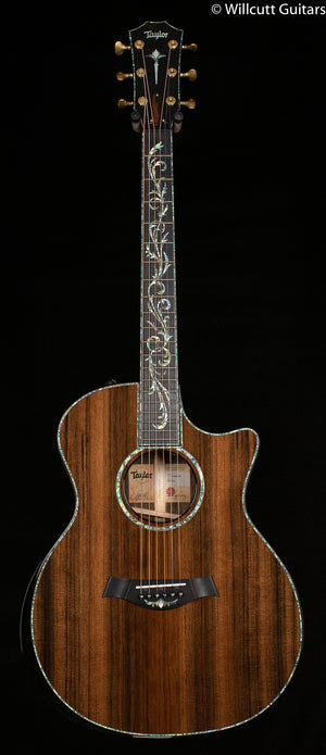 Taylor Presentation Series Grand Auditorium Sinker Redwood Cutaway V-Class