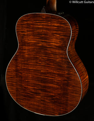 New Old Stock 2018 Taylor 618e