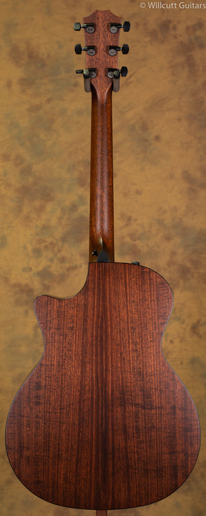Taylor 324ce USED