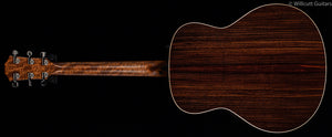 Taylor 818e V-Class (104)