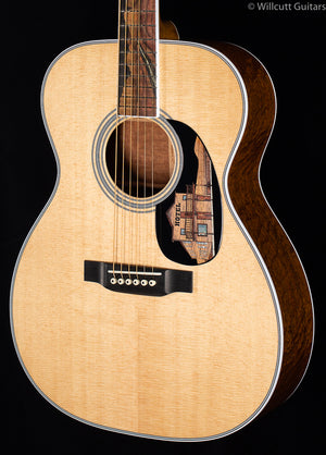 Martin Custom Shop 00-14 "Dark Desert Highway" (853)