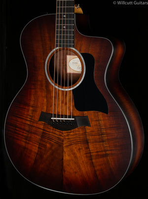 Taylor LTD 224ce-K Deluxe Satin