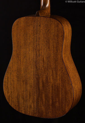 Martin D-18 Modern Deluxe (988)