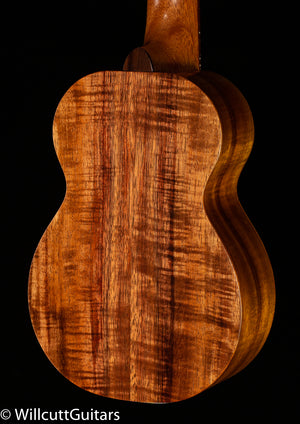 Kamaka HF-1 Standard Soprano with Case (090)