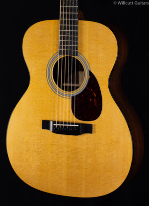 Martin OM-21