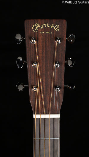 Martin D-18