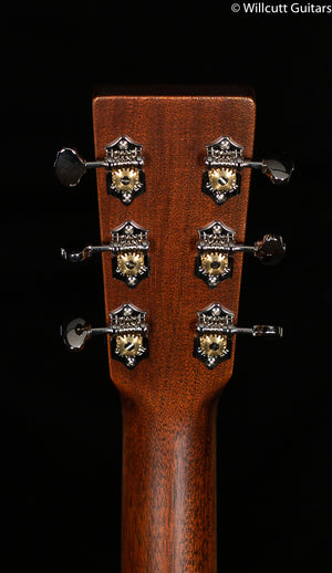 Martin D-16E Mahogany (784)