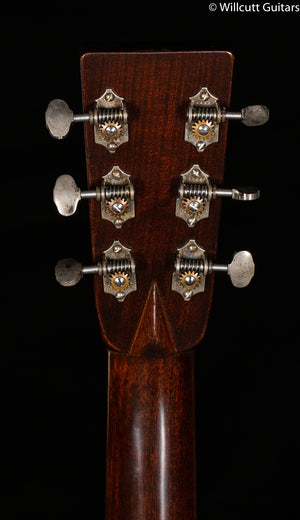 Martin Custom Shop Expert D-28 Authentic 1937 Stage 1 Aging Ambertone