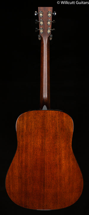 Martin D-18