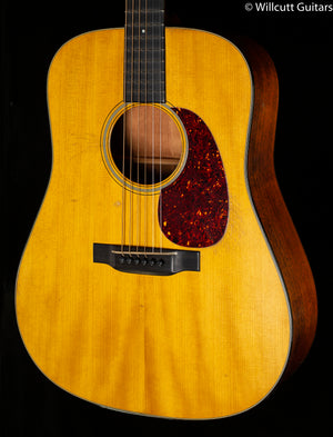 Martin D-18 Authentic 1939 VTS Aged (564)