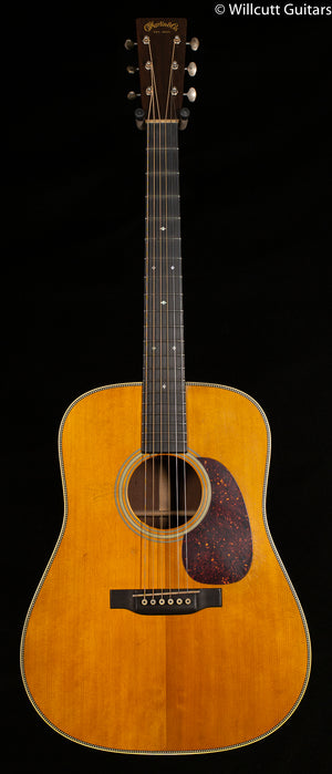 Martin D-28 Authentic 1937 Aged (026)