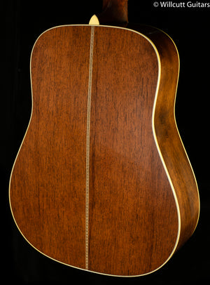 Martin D-28 Authentic 1937 Aged (026)