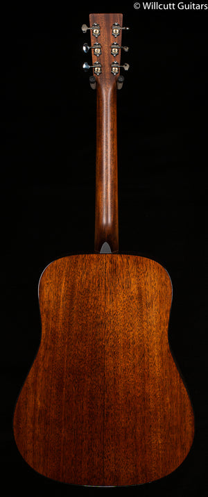 Martin D-18