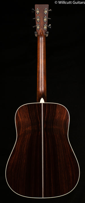 Martin HD-28 (590)