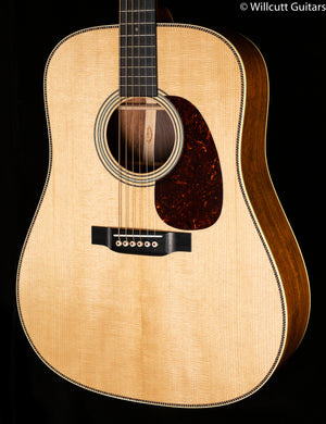 Martin Custom Super D Sitka/Guatemalan Rosewood (708)