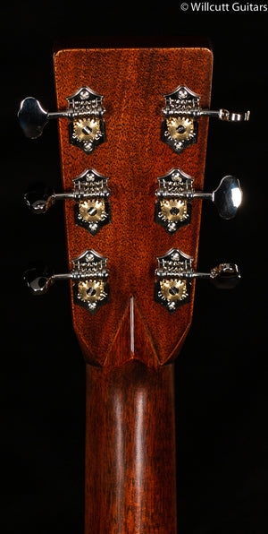 Martin 000-28 Brooke Ligertwood Sunburst (182)