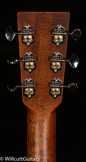 Martin 00-15M Mahogany (573)