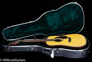 Martin Custom Shop Dreadnought 28 Style Adirondack Top & Bracing (165)