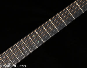 Martin HD-28 Ambertone  (256)