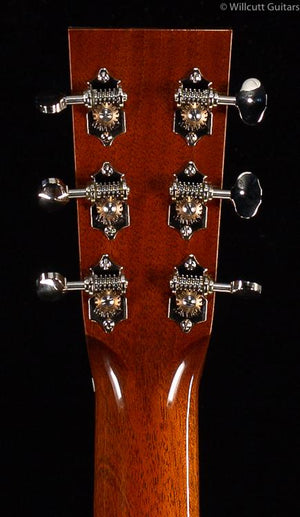 Collings 001A 14-fret Baked Adirondack (488)