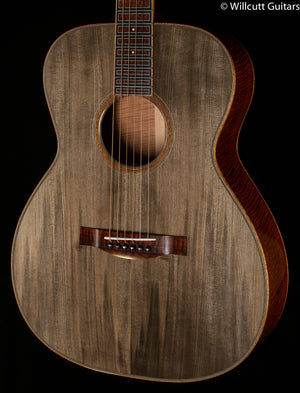 Santa Cruz OM Model Custom Ancient Sitka Fiddleback Mahogany