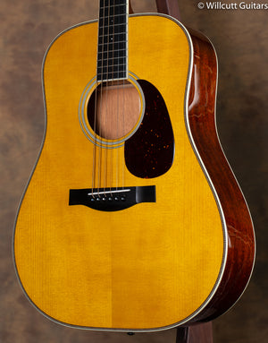 Santa Cruz Vintage Artist Dreadnought Adirondack/Hot Hide Glue Bracing