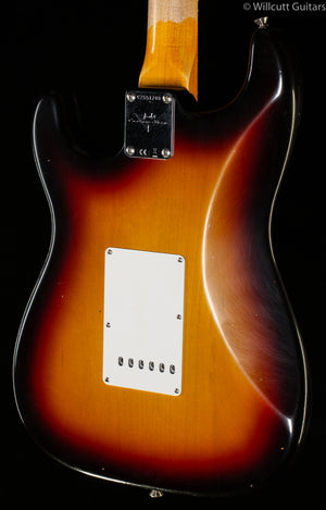 Fender Custom Shop 1963 Stratocaster Journeyman Relic with Closet Classic Hardware Rosewood Fingerboard 3-Color Sunburst